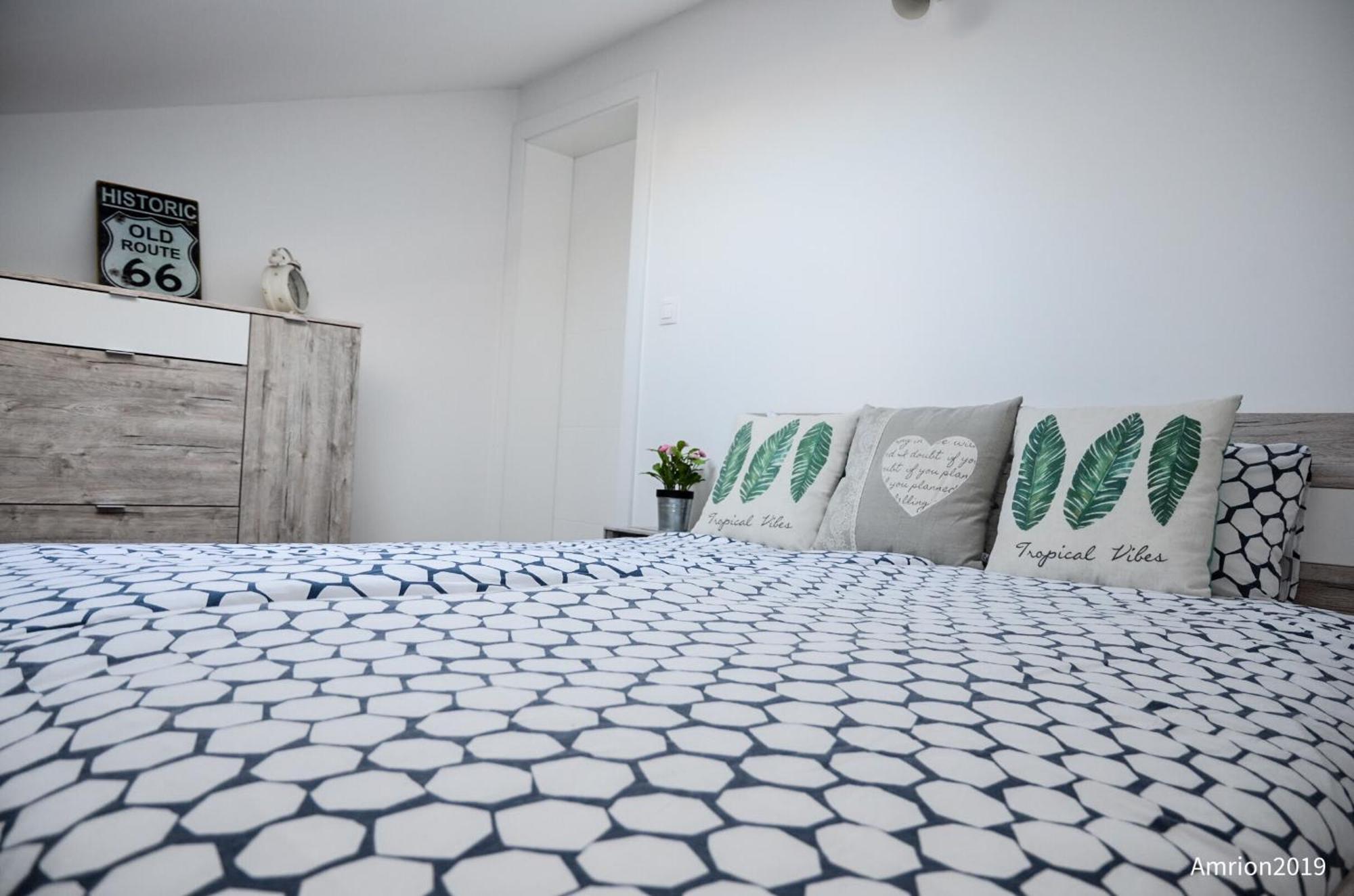 MarAzul Apartments Povljana Cameră foto